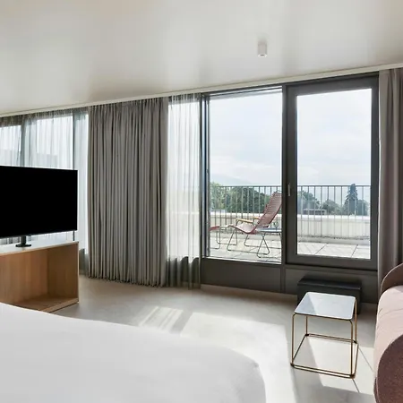 By Marriott Nations 호텔 제네바