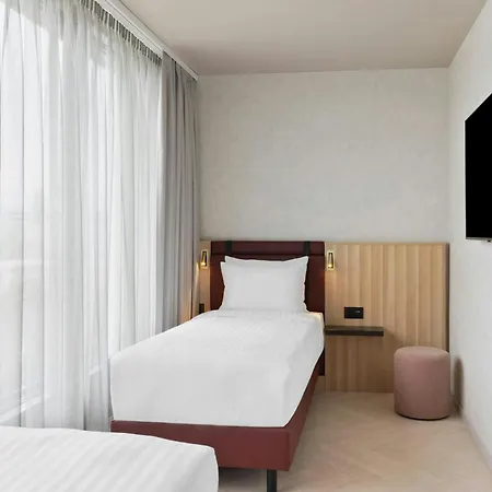 By Marriott Nations 4* 제네바
