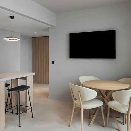 By Marriott Nations 4* 제네바