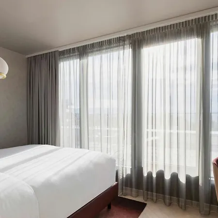 By Marriott Nations 4* 제네바